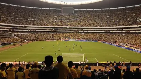 卢卡库助国足射门次数创新高，登顶历史射手榜第六位