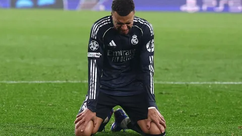 大乐透期号分析：专家质合推荐，里尔能否逆转